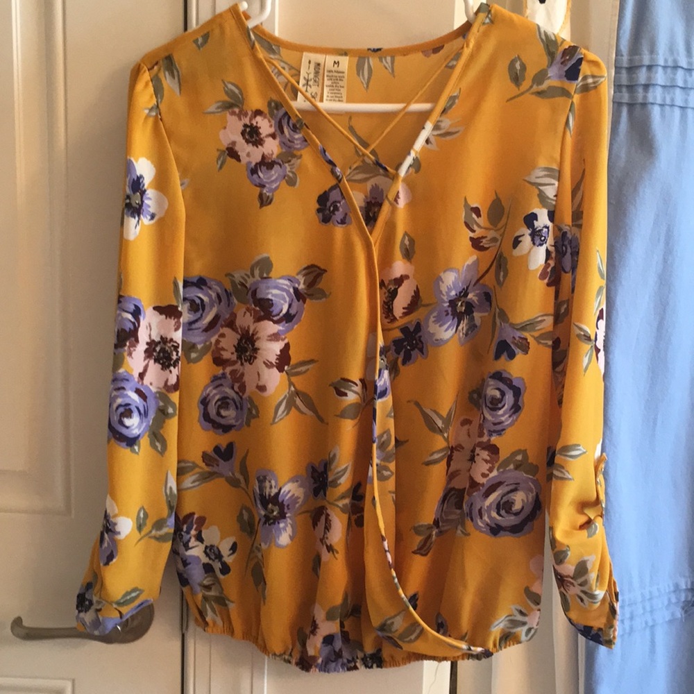 ☀️5/$25 Midnight Sky Shirt